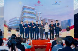 Lễ ký kết hợp tác chiến lược giữa EQuest và Hồng Hạc City