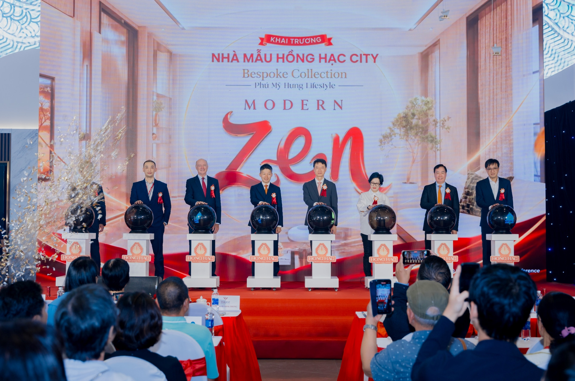 Lễ khai trương căn nhà mẫu Bespoke Collection thứ hai tại Hồng Hạc City